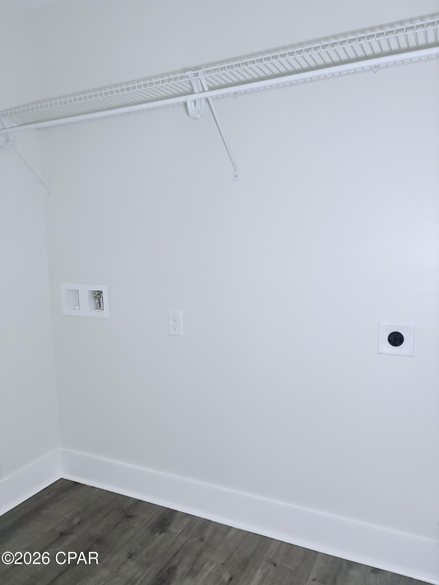 Image 8 For 825 Grace Avenue