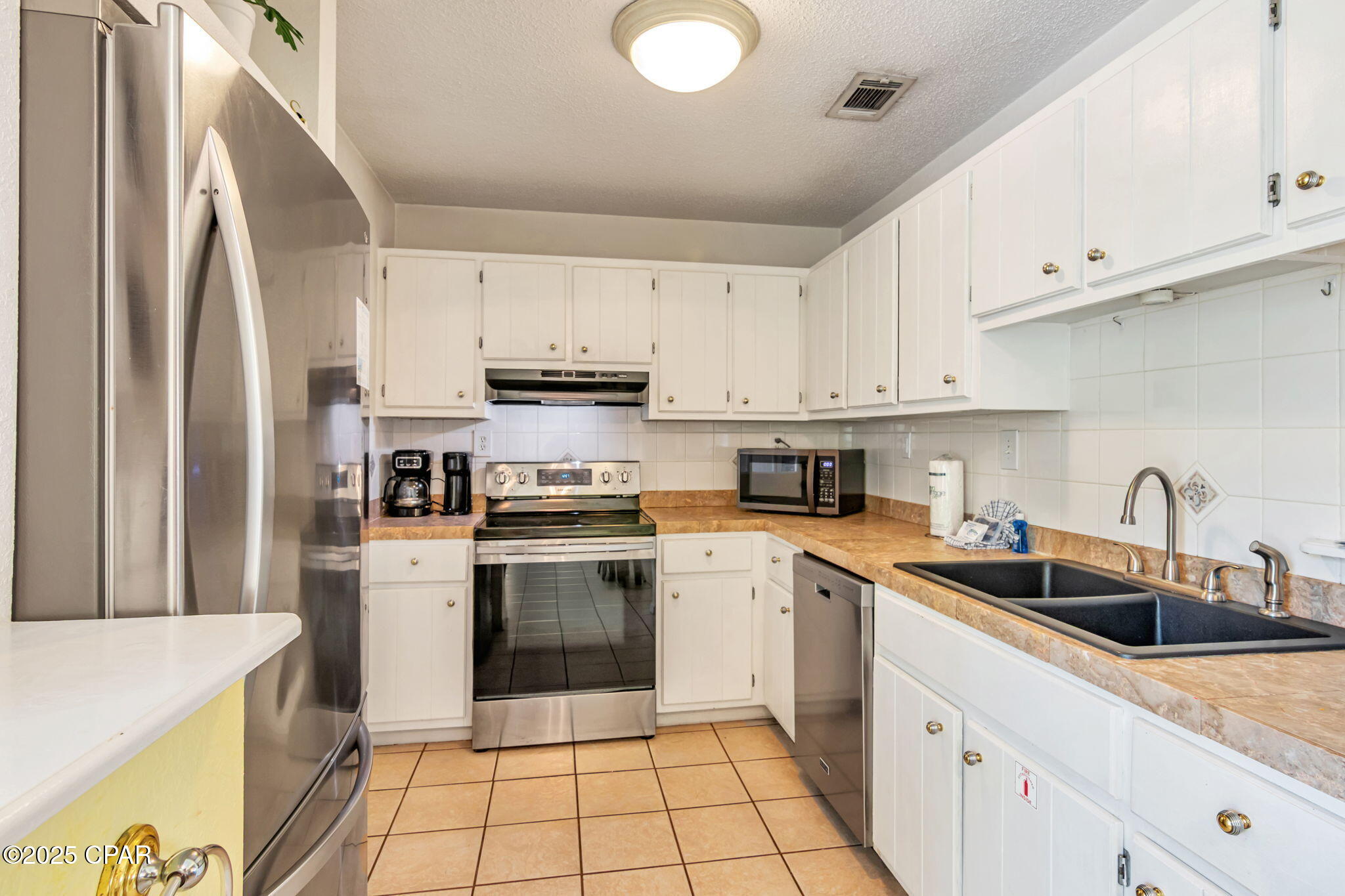 Image 11 For 118 Lakeside Circle