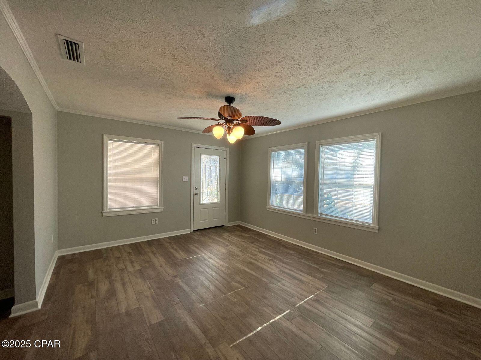 Image 2 For 1010 12th Court