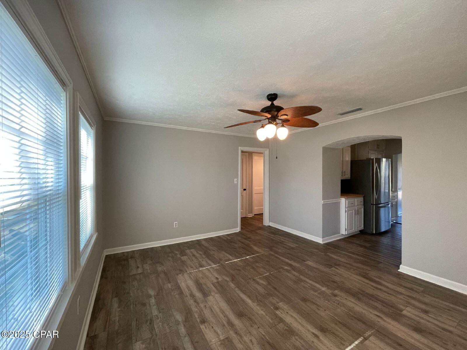 Image 4 For 1010 12th Court