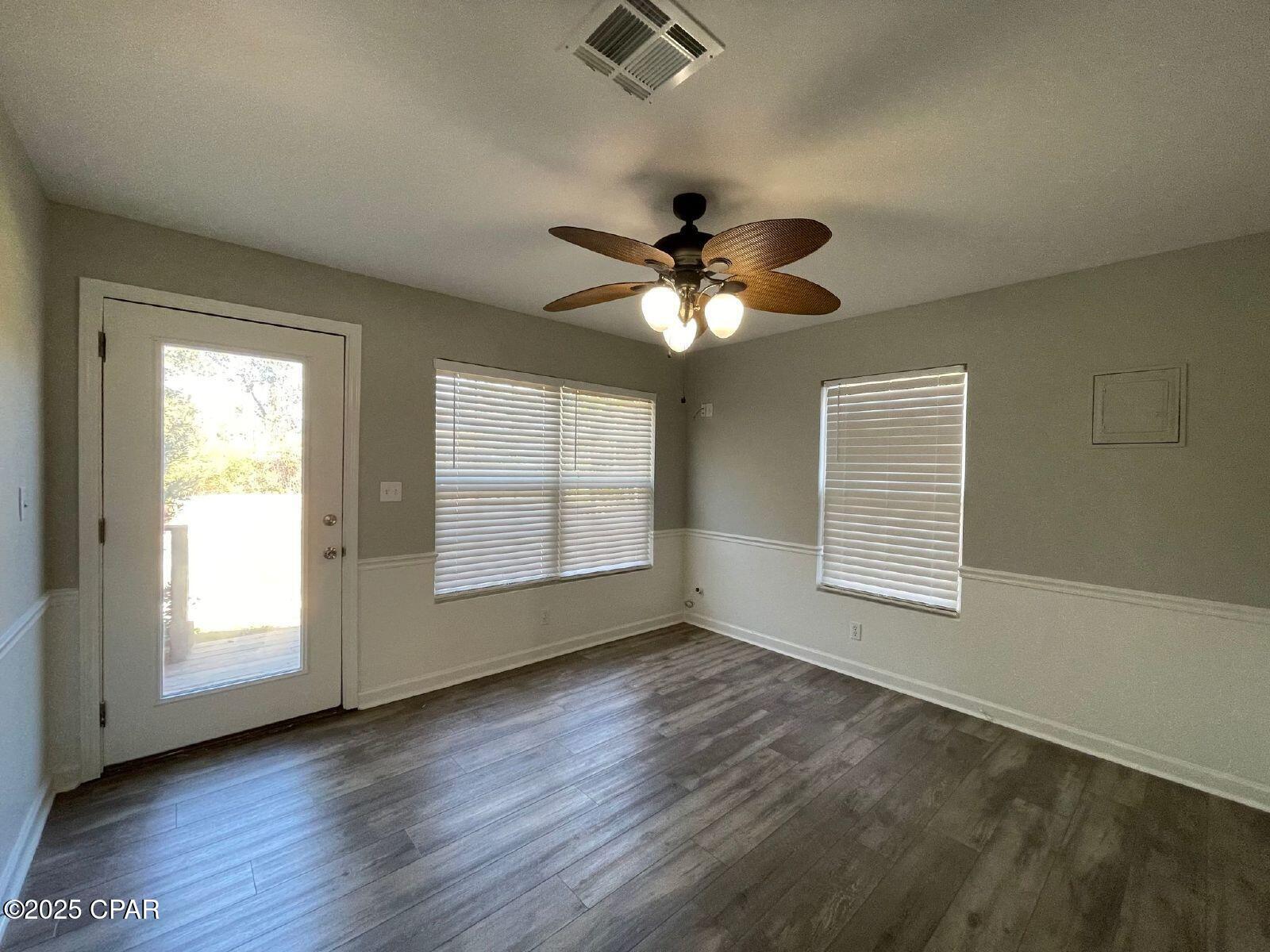 Image 8 For 1010 12th Court