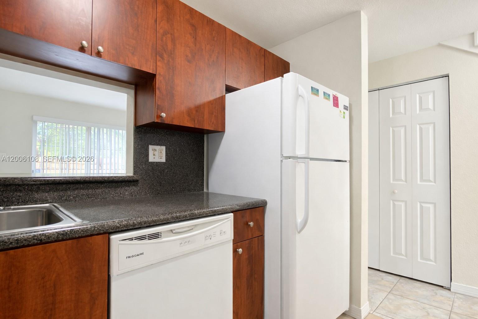 Property photo # 4