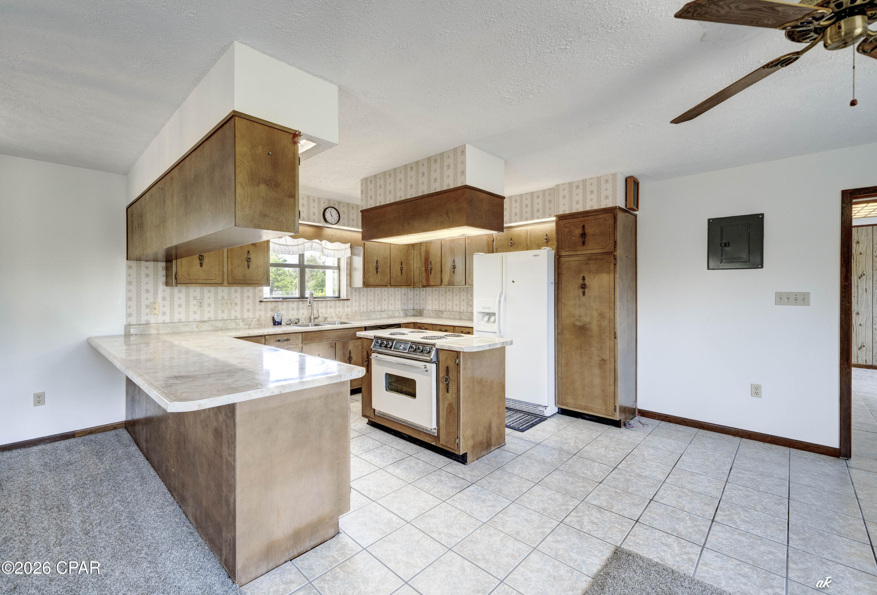 Image 11 For 10408 Highway 2301