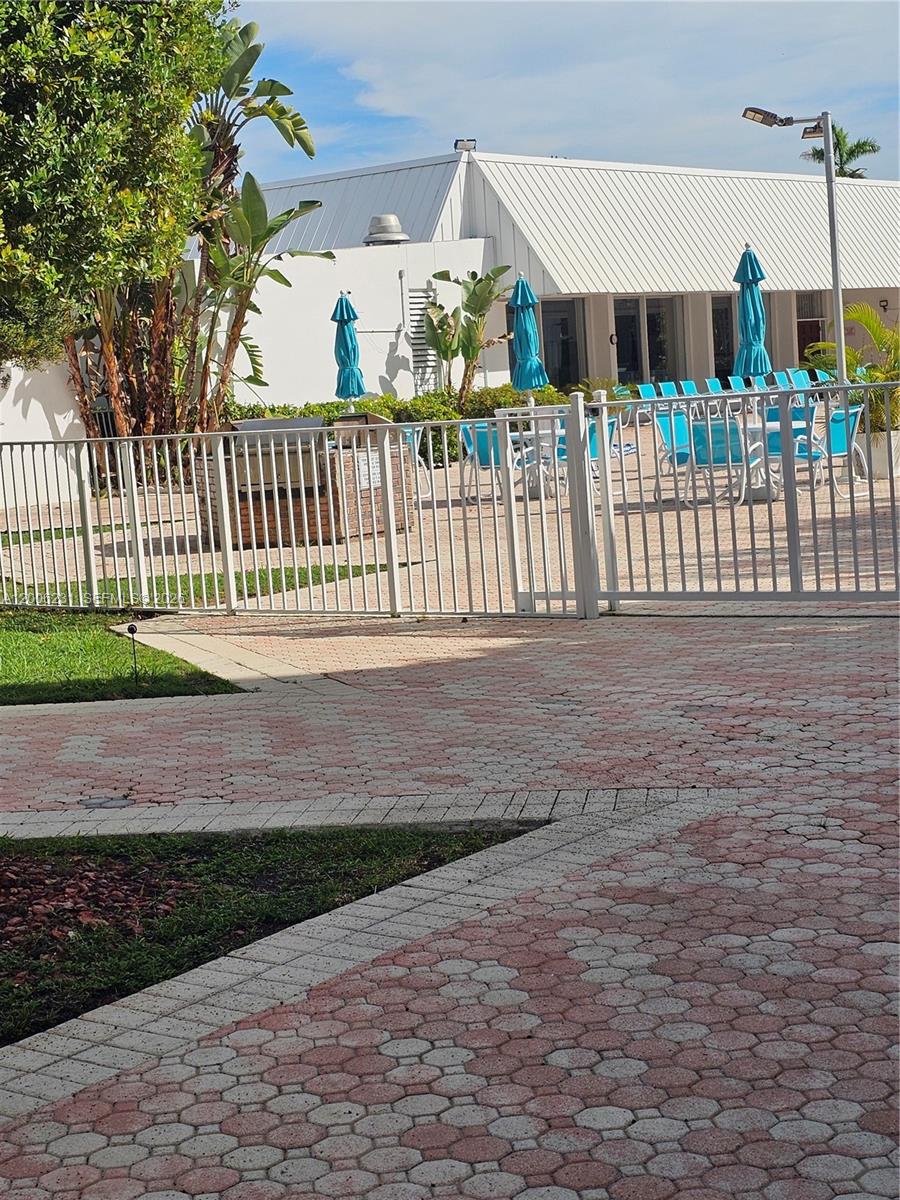 Property photo # 4