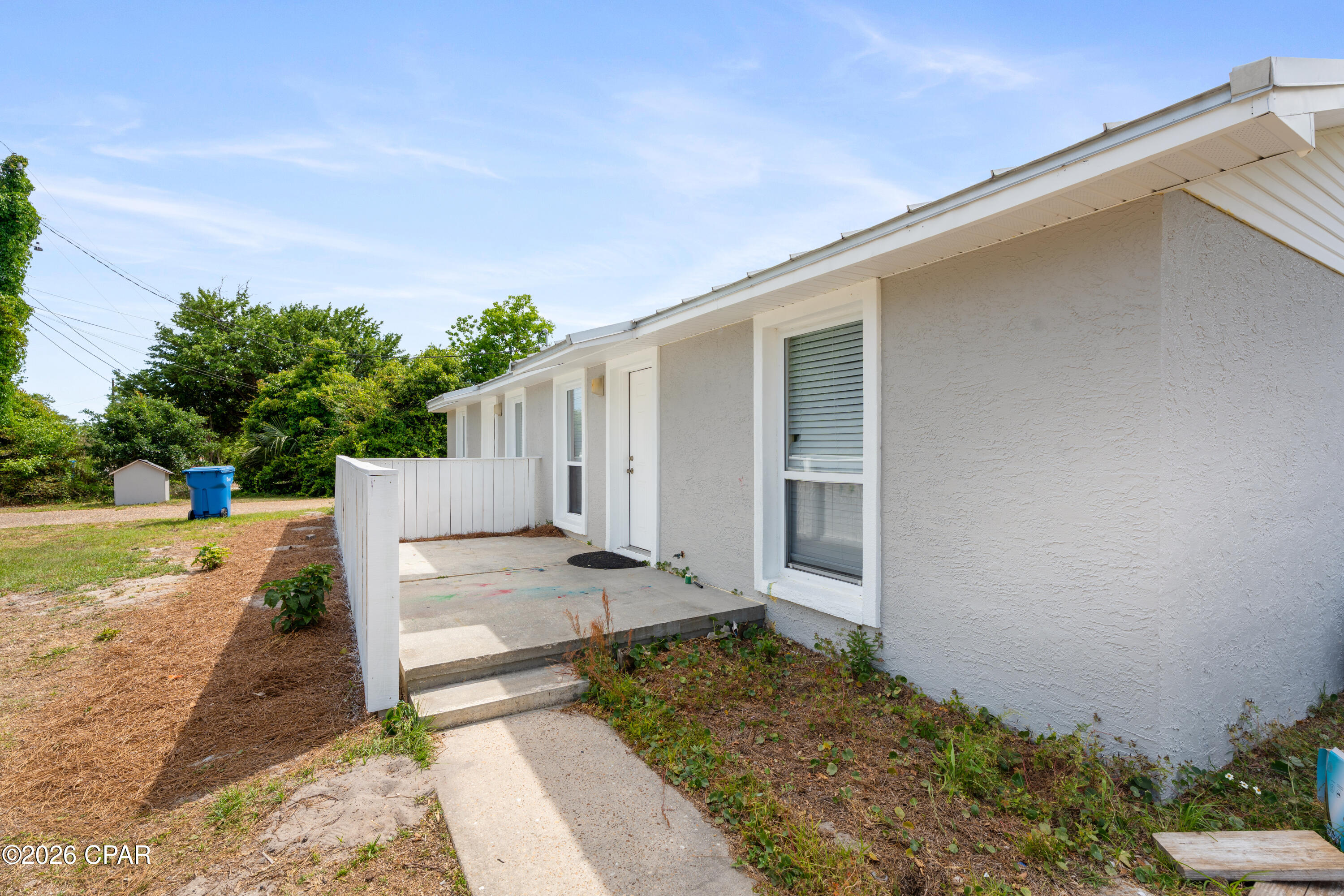 Image 2 For 3039 Headland Avenue