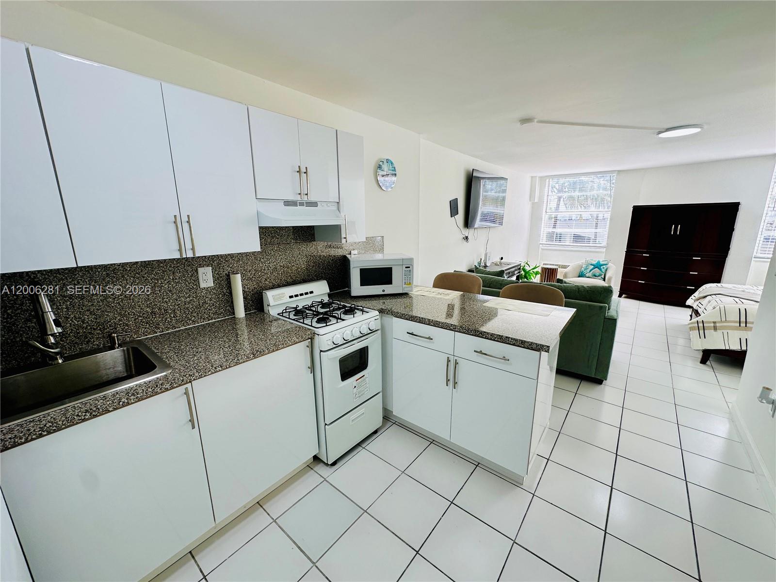 Property photo # 9