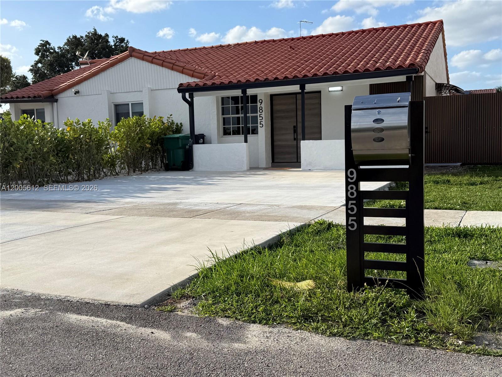 West Garden Sub 1St Addn