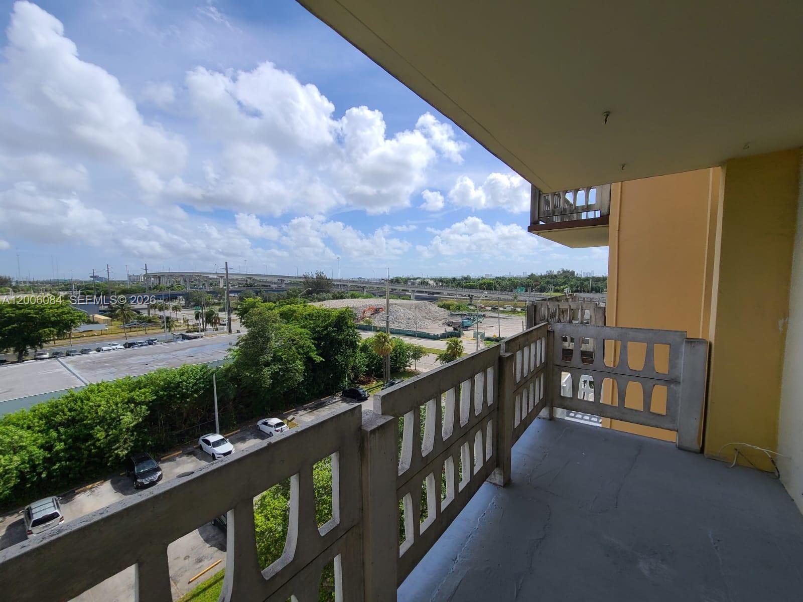 Homes for sale in Miami, FL | 15600 Nw 7Th Ave #709, Miami, FL 33169 | MLS# A12006084