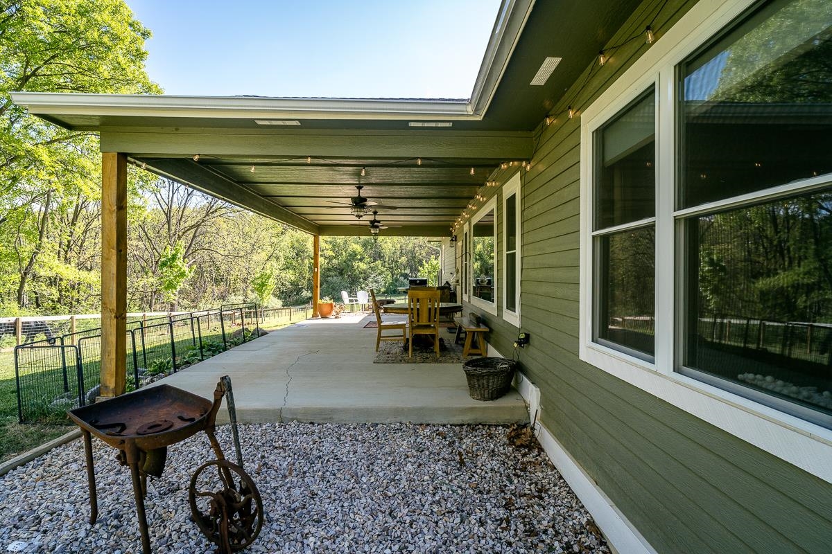 99 Mt Ida Ln