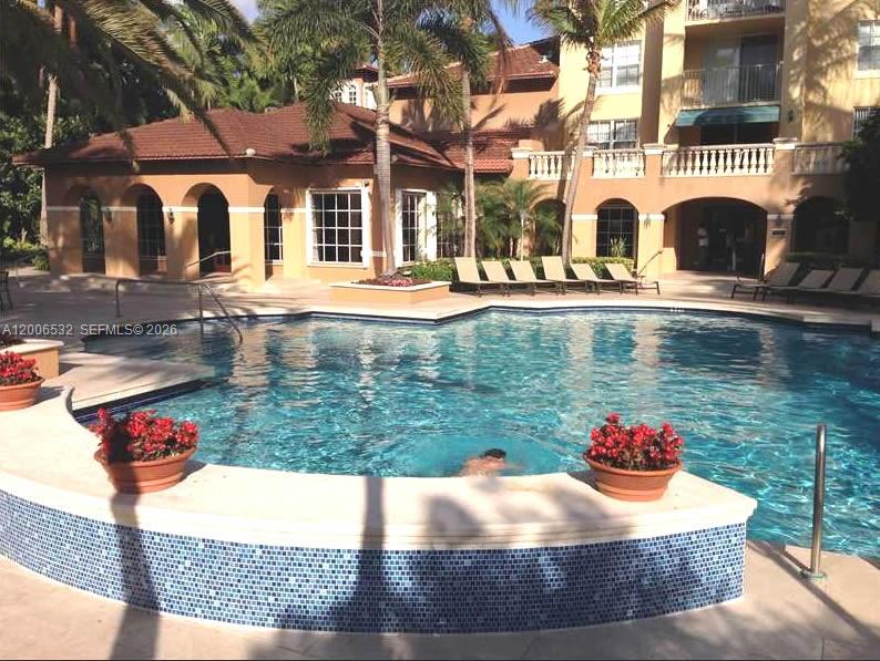 The Yacht Club At Aventur
