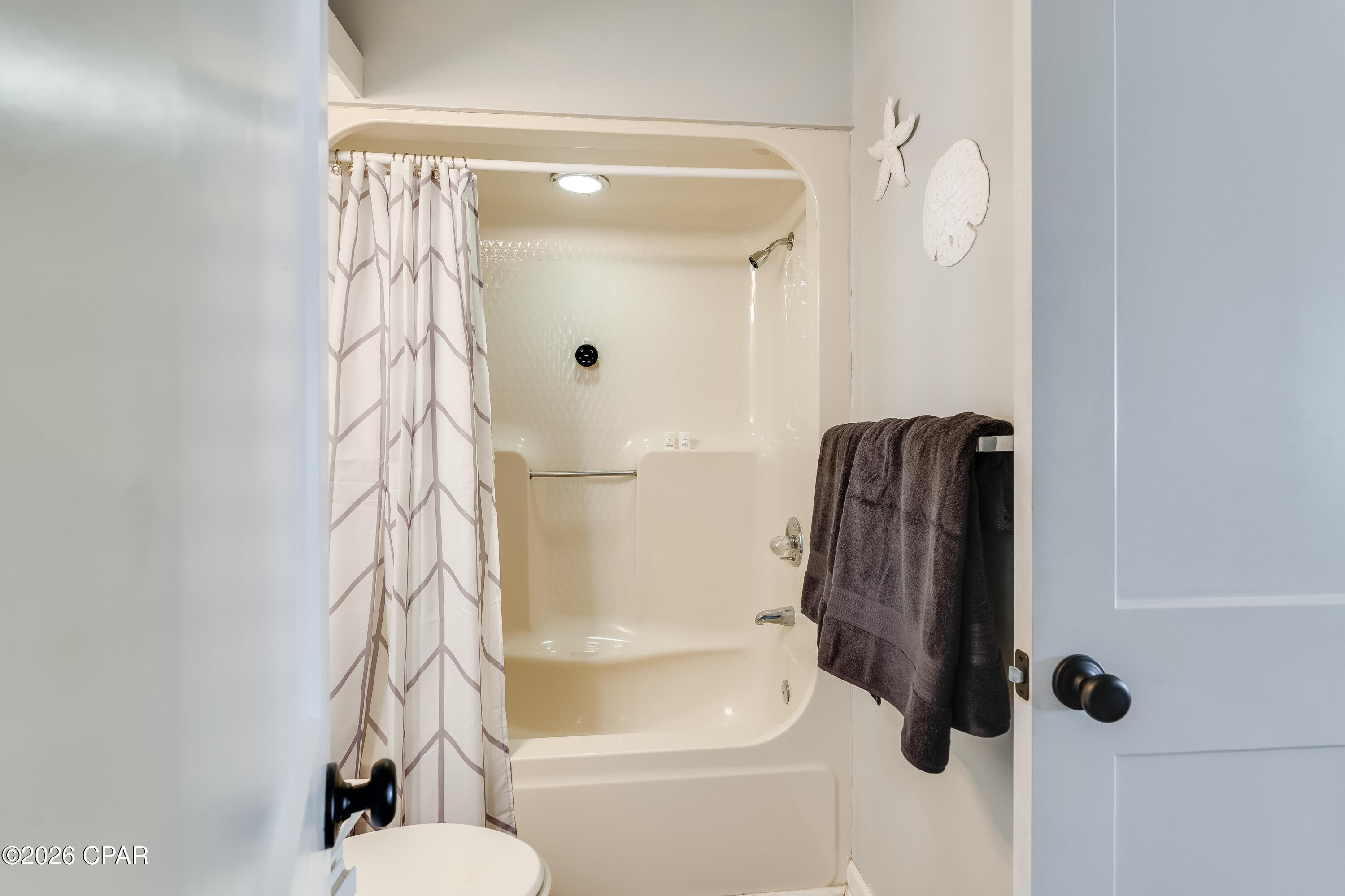Image 10 For 8730 Thomas Drive 409