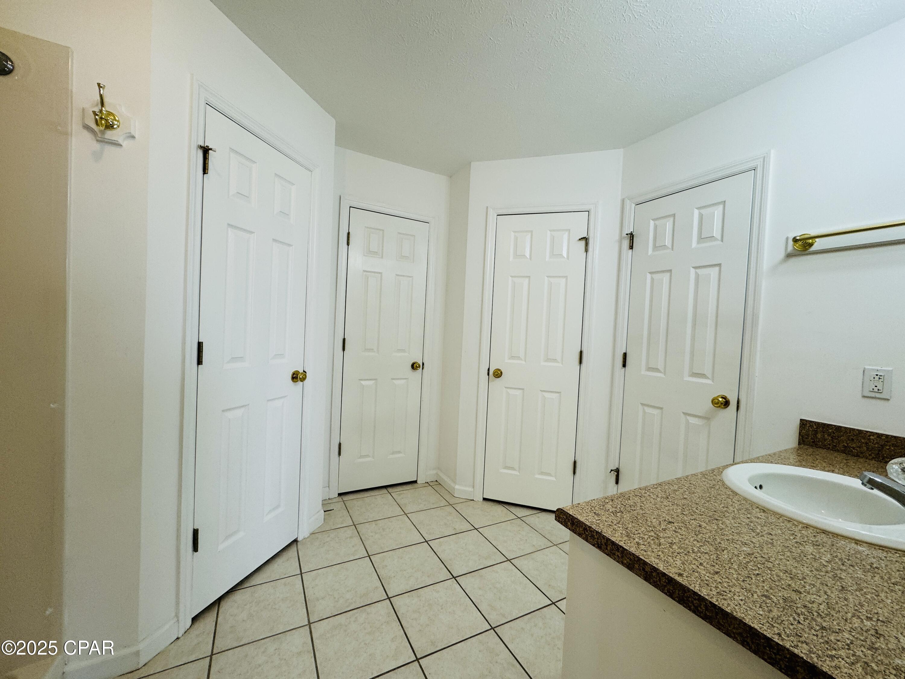 Image 9 For 6528 Omoko Street