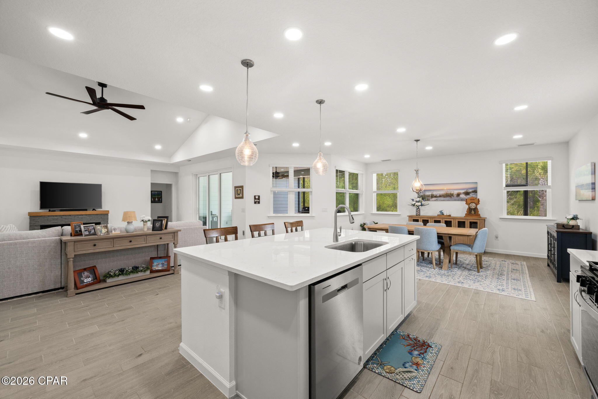 Listing photo id 11 for 8937 Gypsy Palace Court