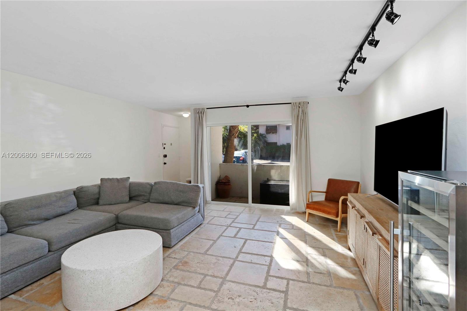 Kingston Square Condo