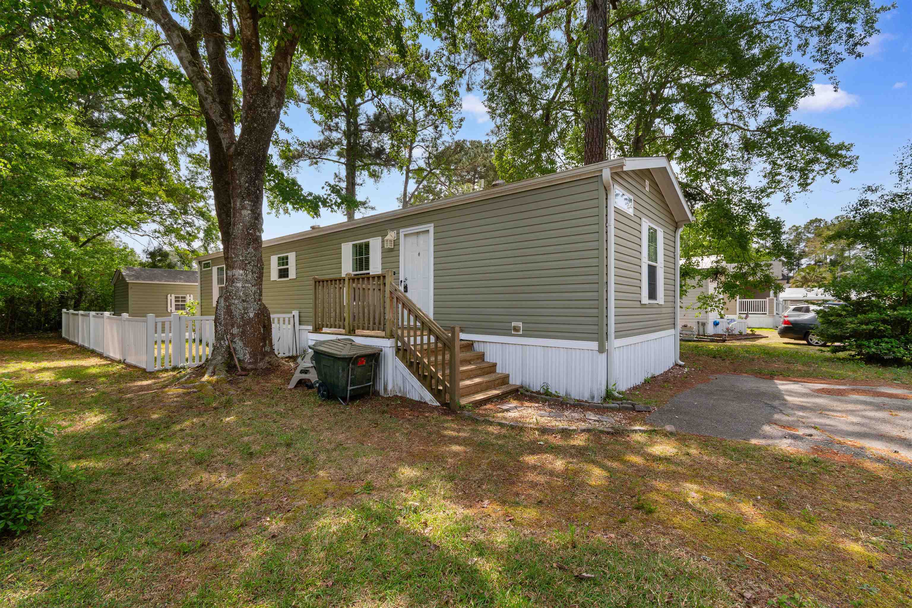 9 Topsail Ln. Murrells Inlet, SC 29576