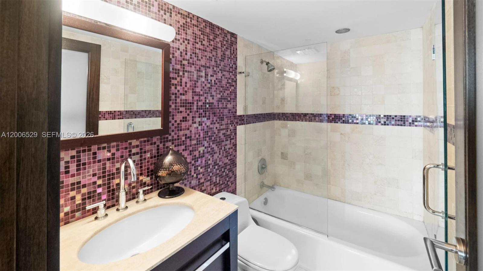 1900 Sunset Harbour Dr 2008