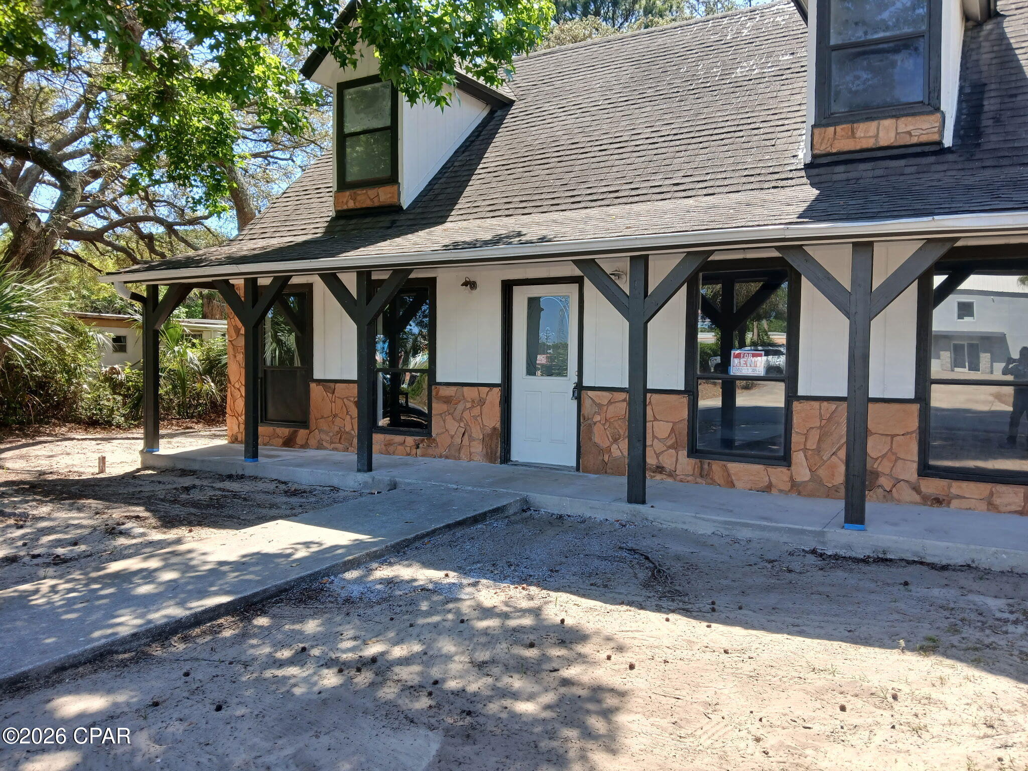 Image 2 For 1825 Watkins Avenue