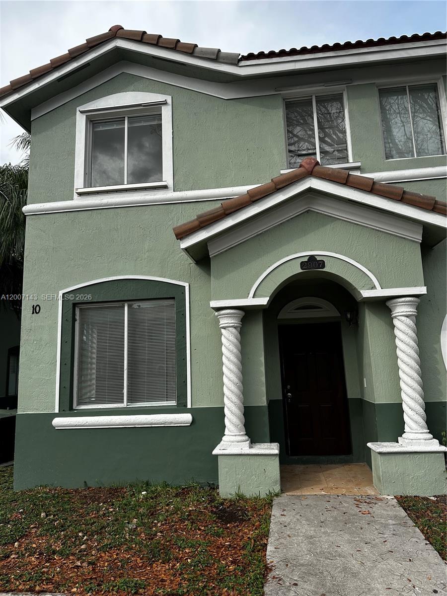 Shoma Townhomes At Keysco