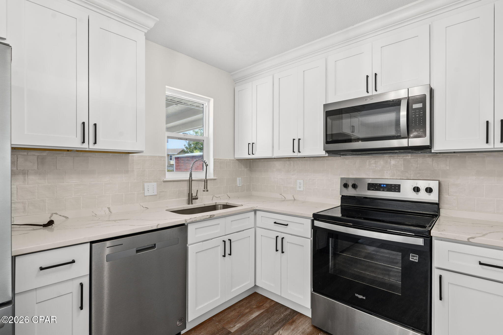 Image 16 For 2020 Greenbriar Boulevard