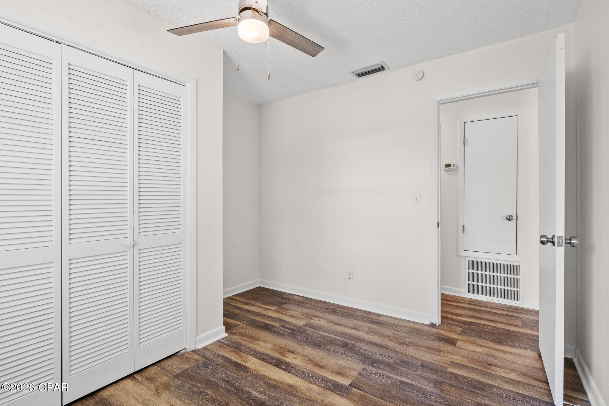Image 22 For 2020 Greenbriar Boulevard