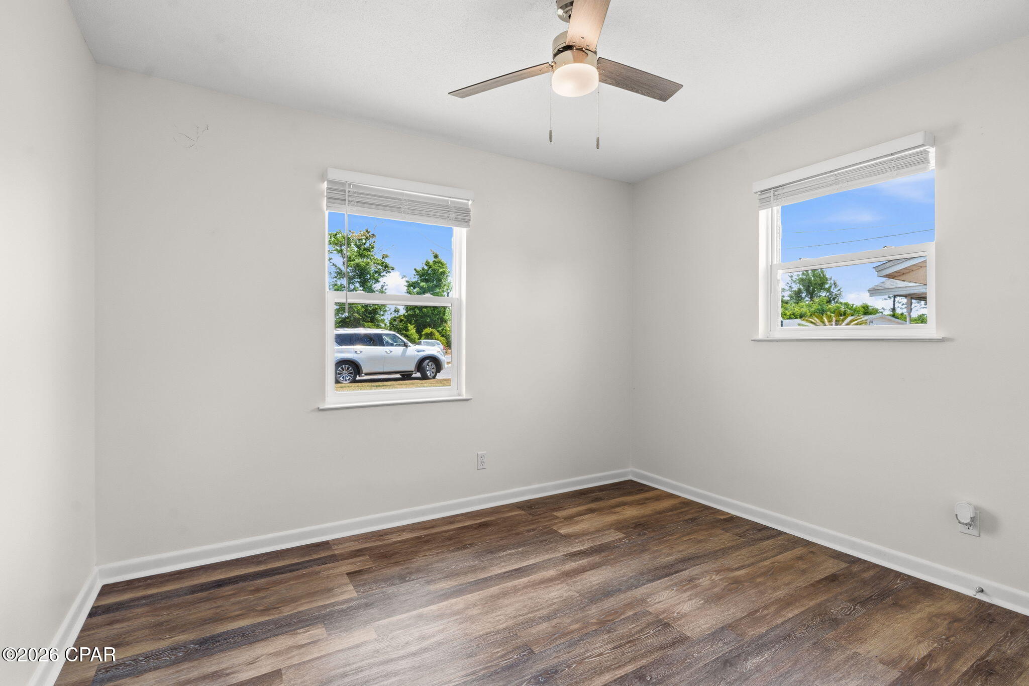 Image 26 For 2020 Greenbriar Boulevard
