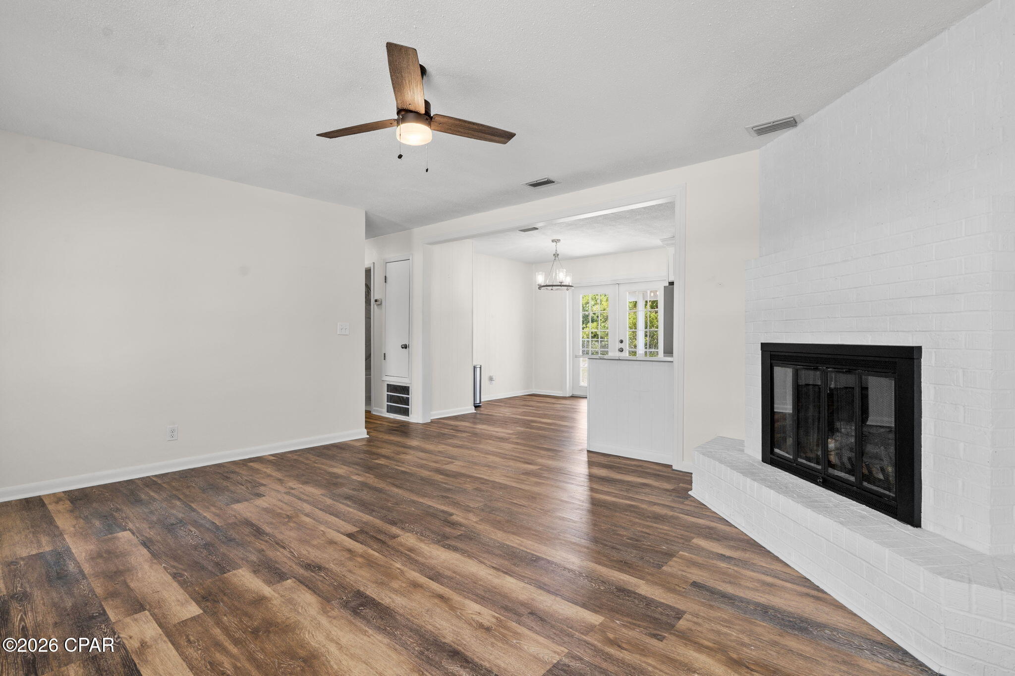 Image 8 For 2020 Greenbriar Boulevard