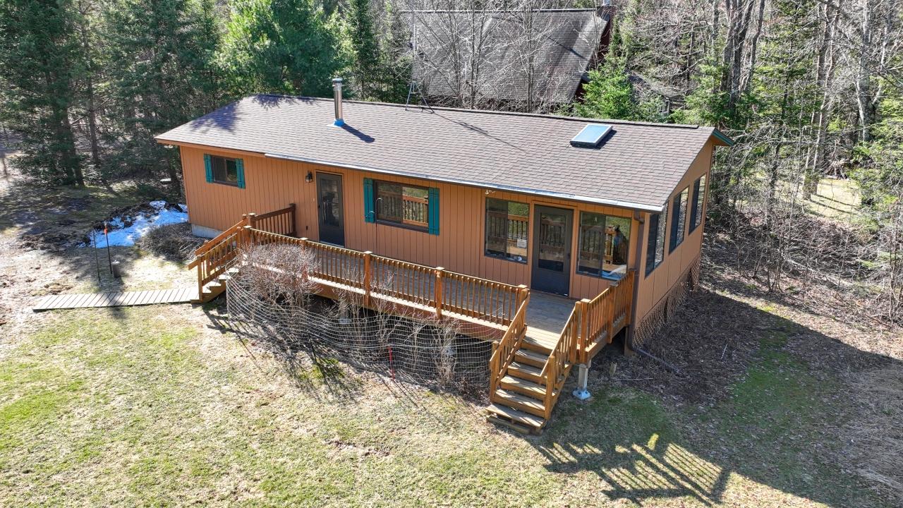 Boot Lake house picture