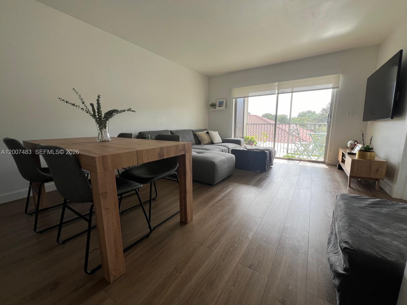 ¤Brittany Court Condo