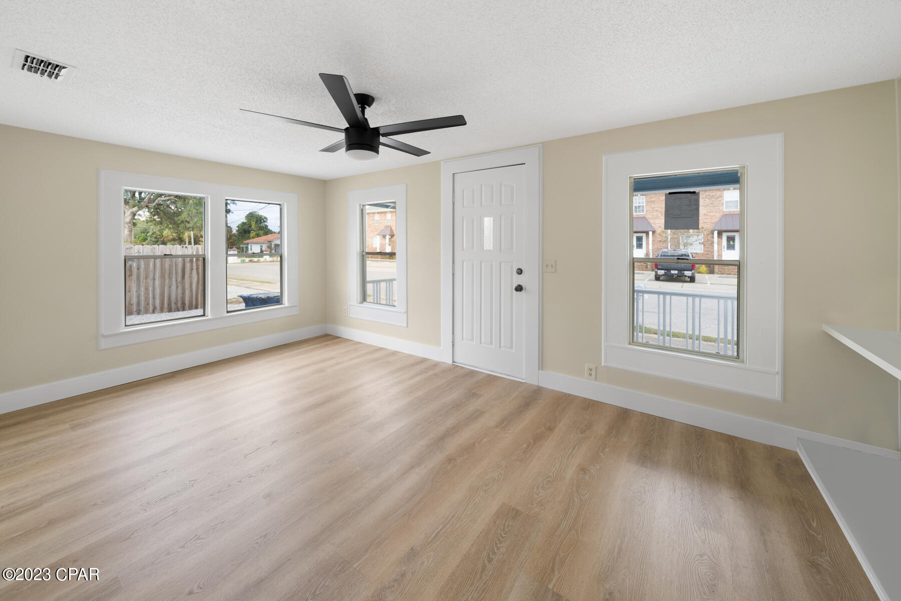 Image 10 For 206 2nd Court A