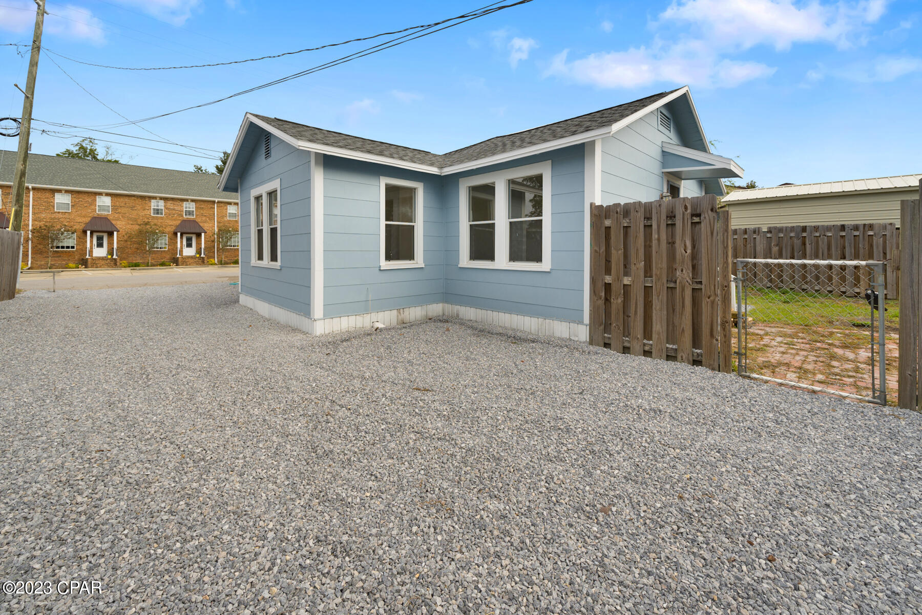 Image 18 For 206 2nd Court A