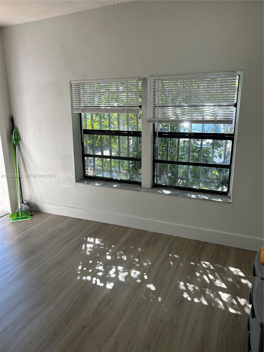 Property photo # 9
