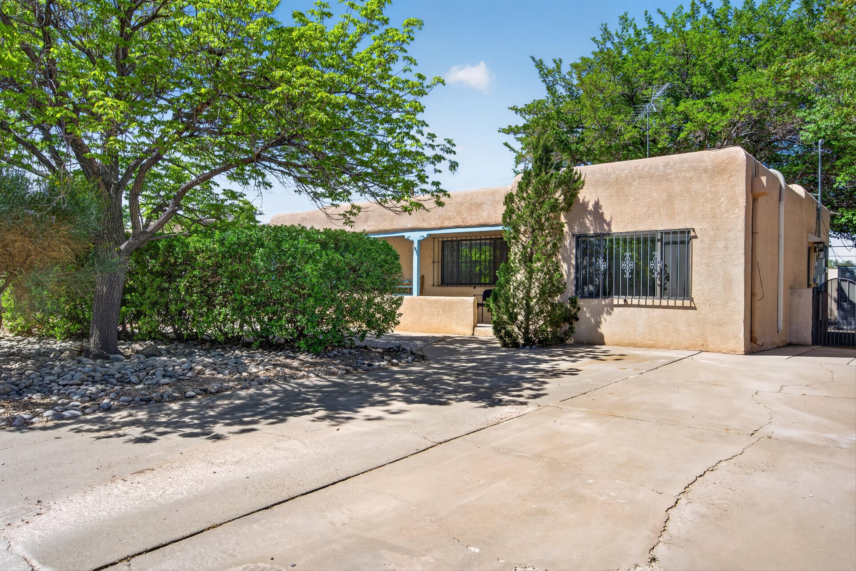 2105 Madeira Drive NE Albuquerque, NM 87110