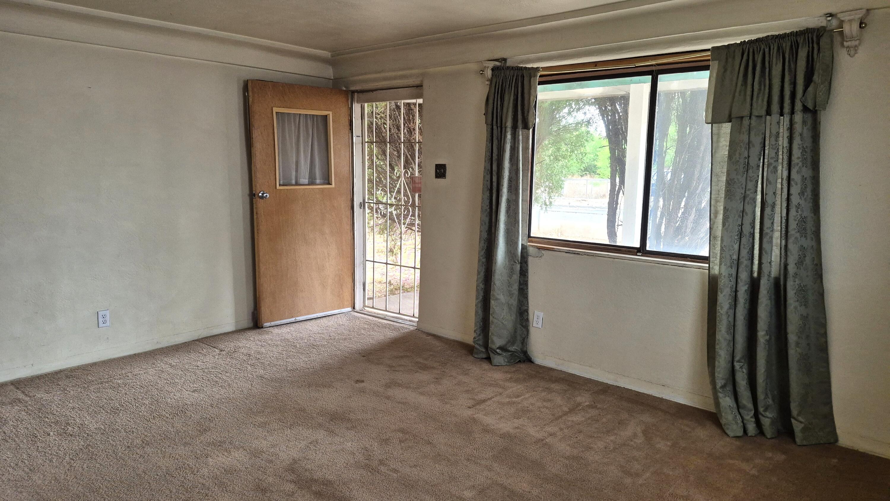 4th image of 320 Montoya St Nw, Albuquerque, NM 87104 | MLS# 1101549