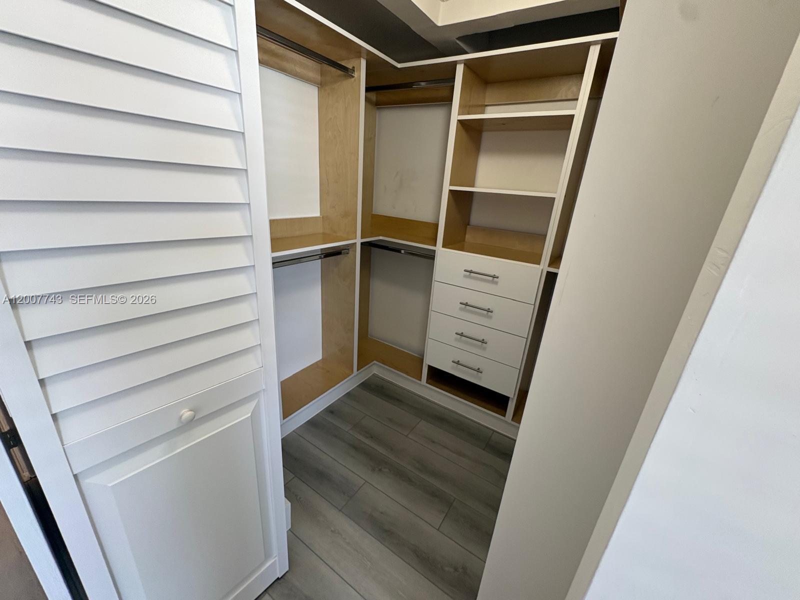 Property photo # 9