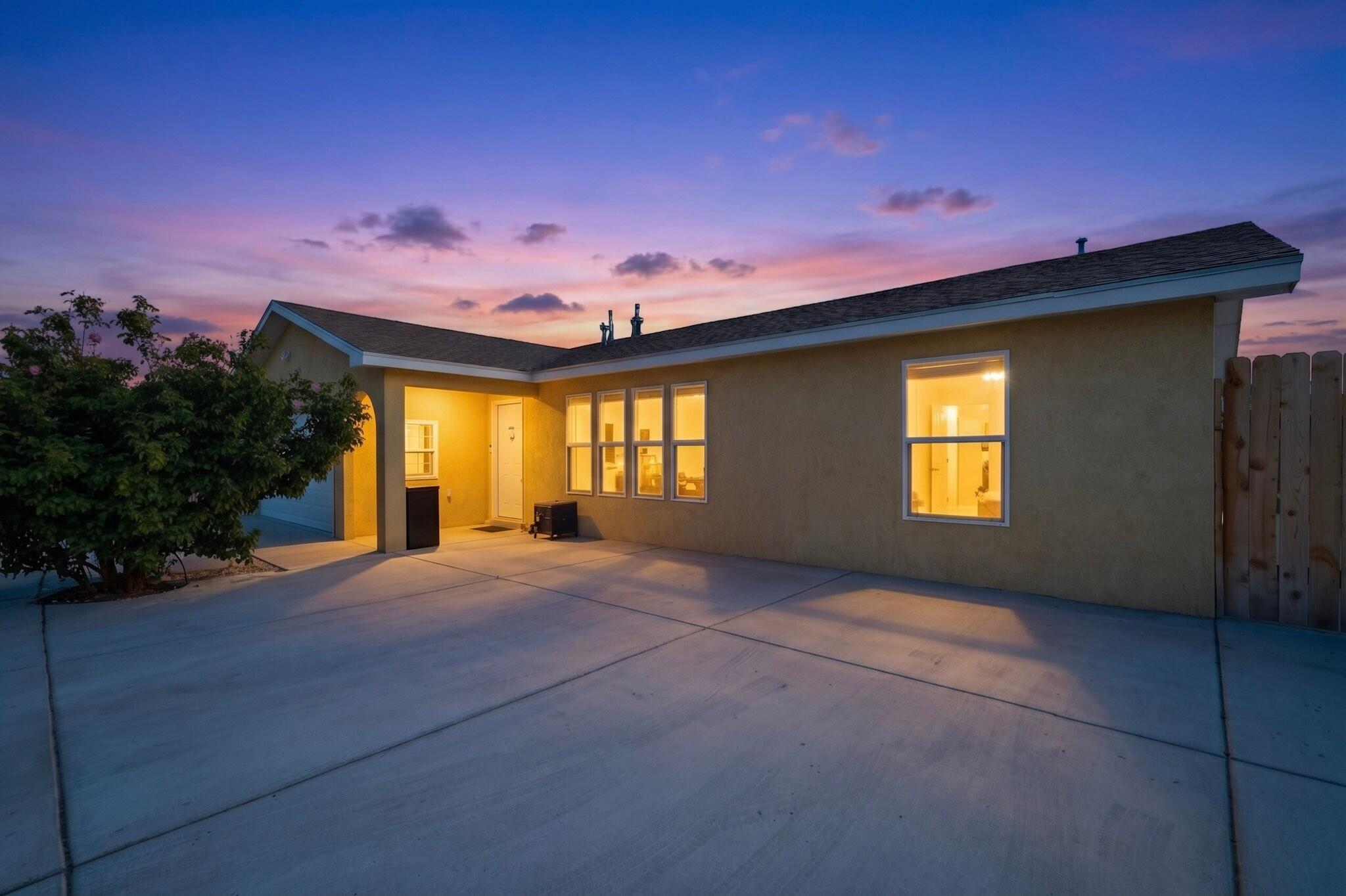 Homes for sale in Albuquerque, NM | 9300 Alvera Ave Sw, Albuquerque, NM 87121 | MLS# 1102373