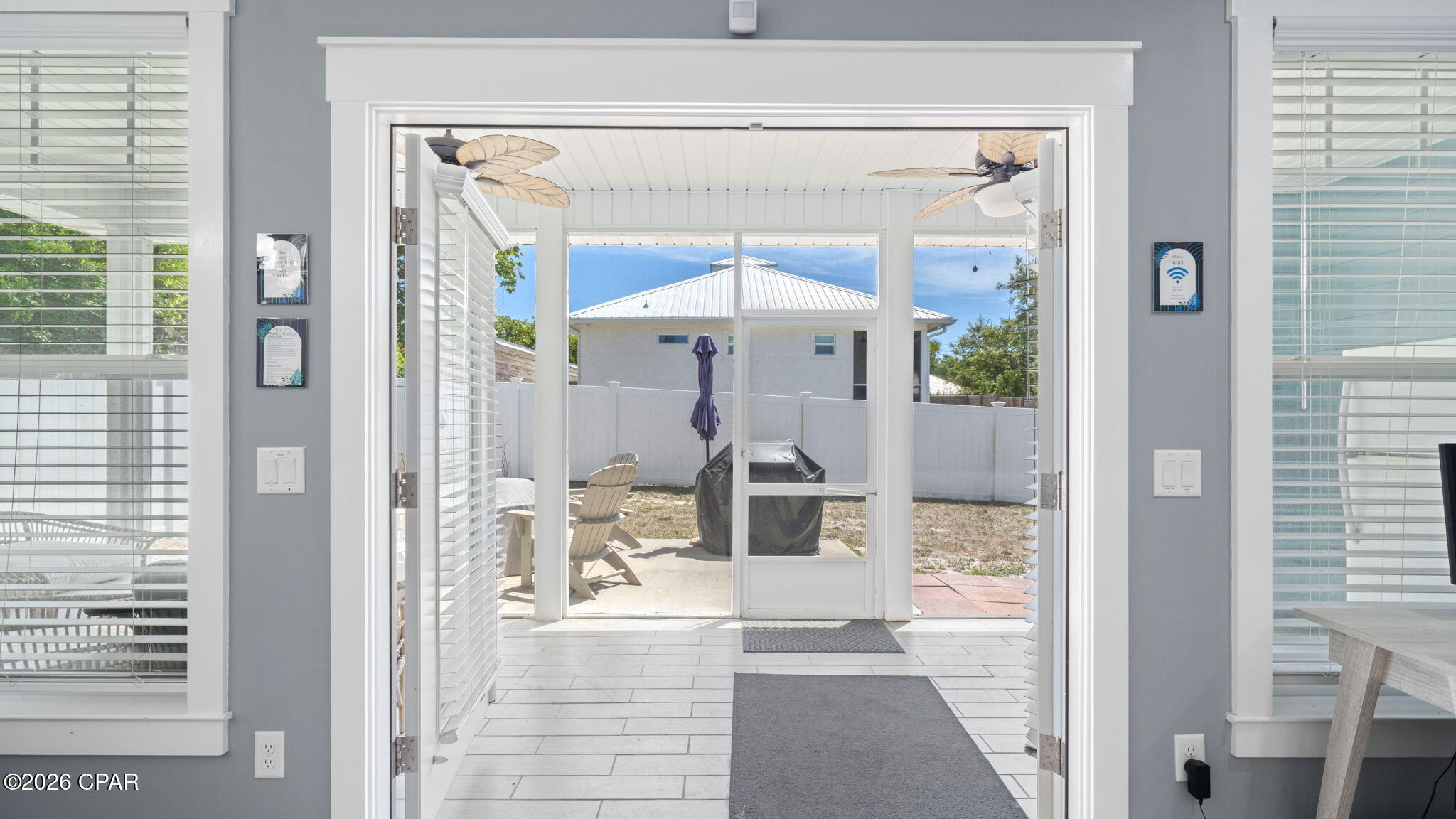 Image 10 For 330 Palm Drive