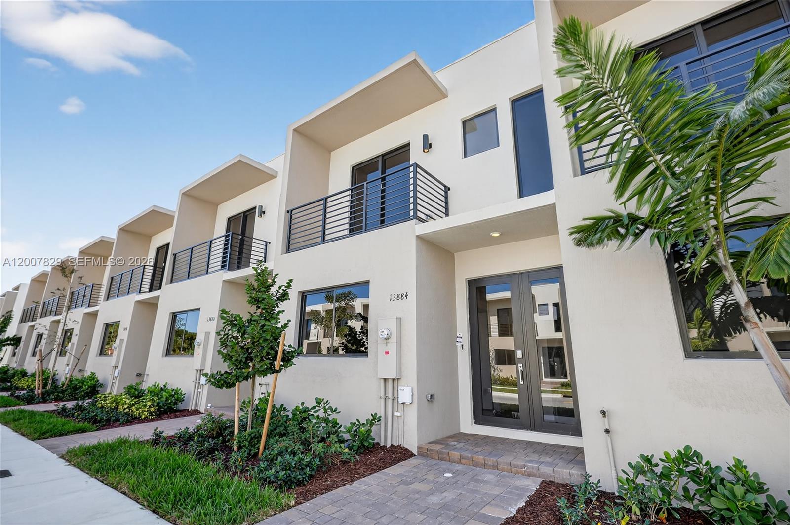 Lennar Luminara