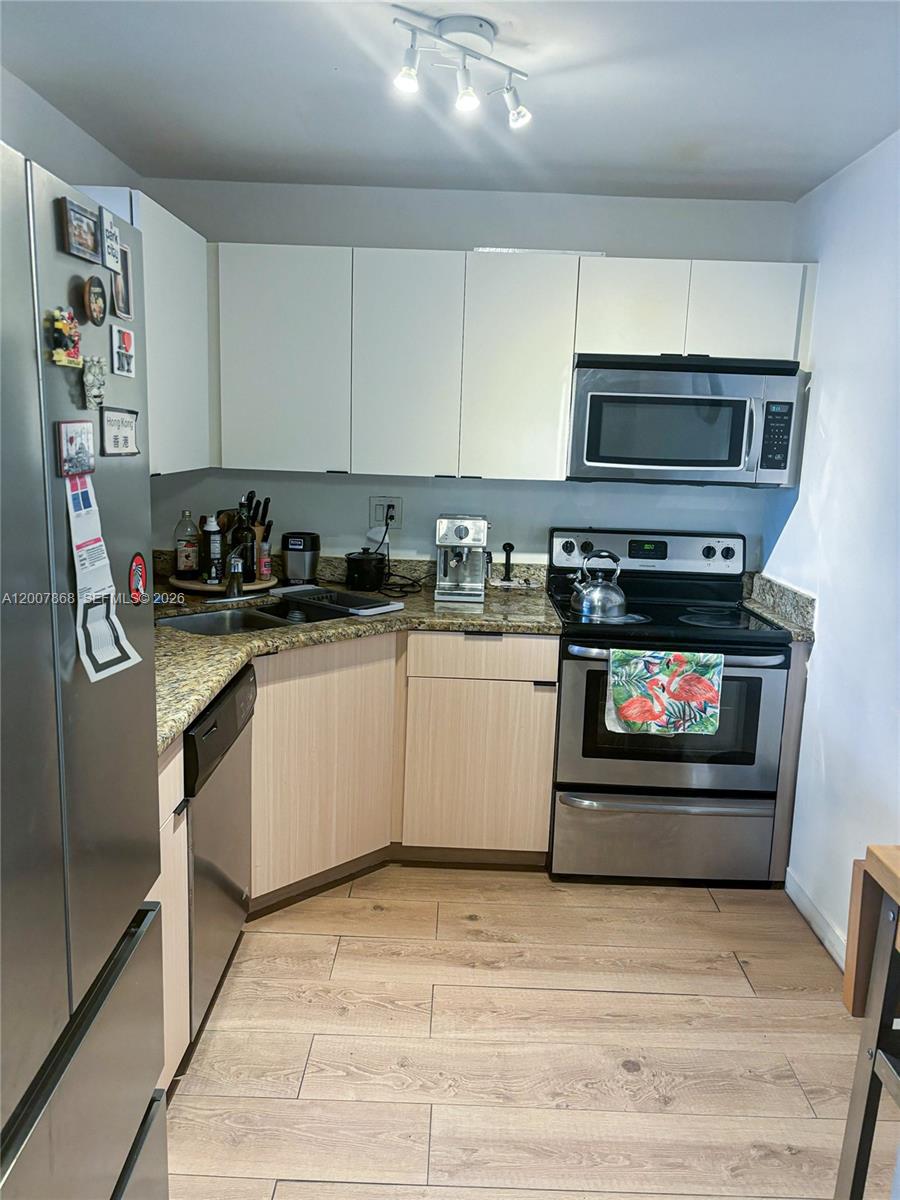Property photo # 6