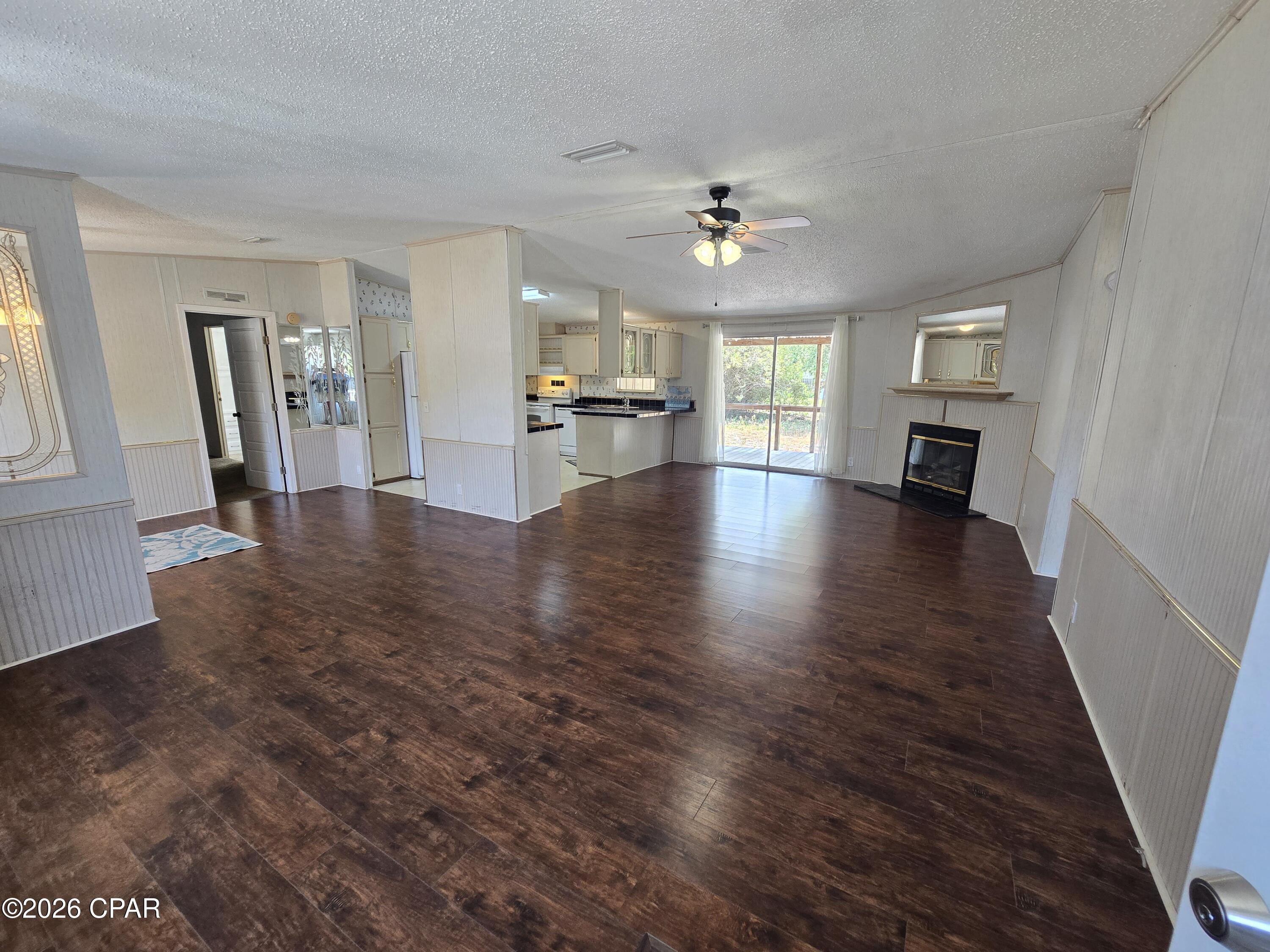 Image 2 For 610 Lagoon Oaks Circle