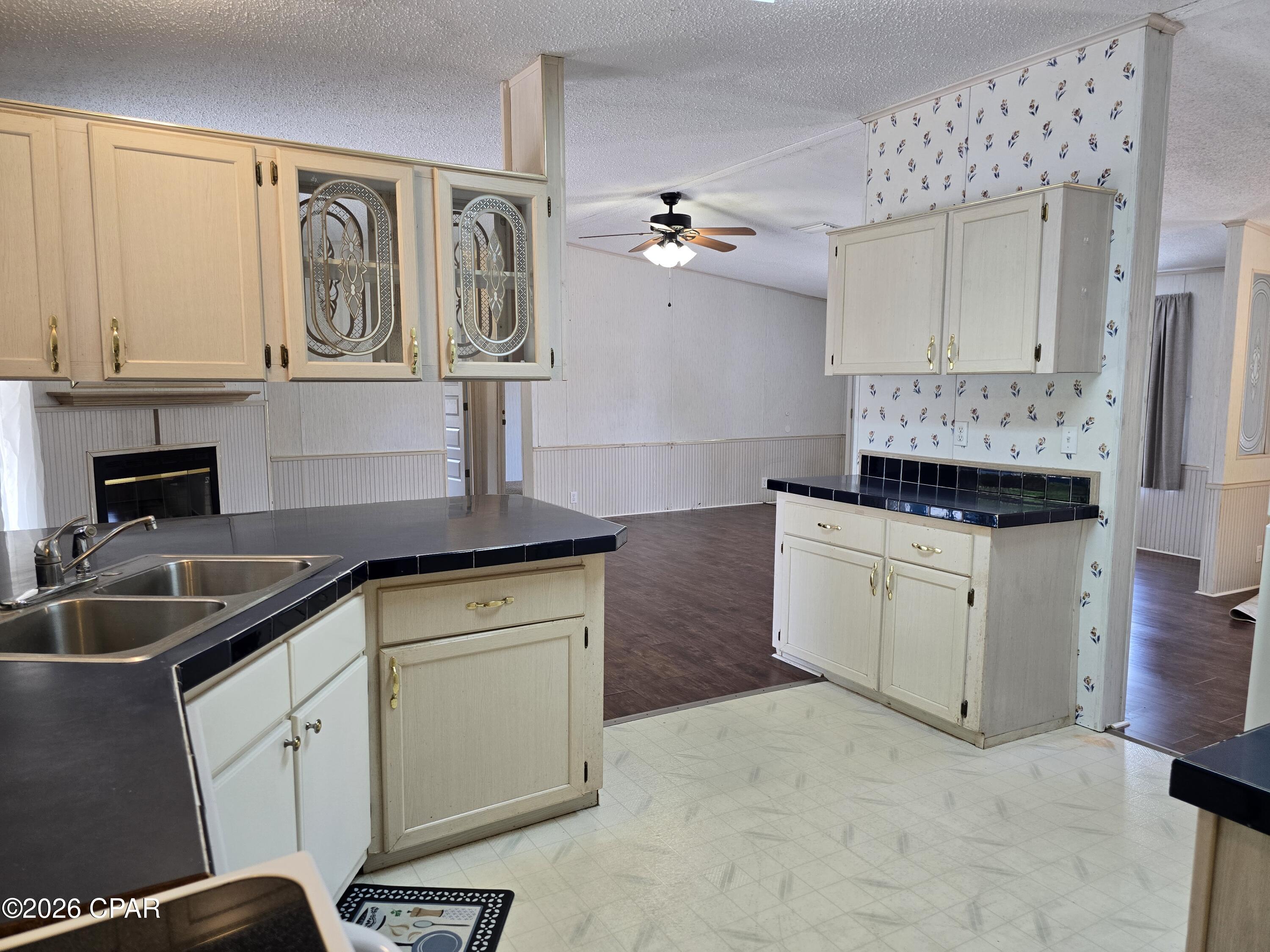 Image 6 For 610 Lagoon Oaks Circle