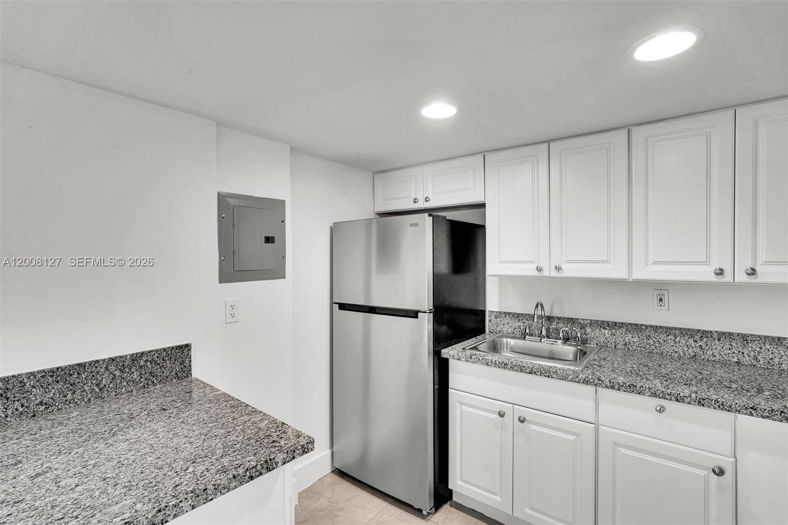 Property photo # 6