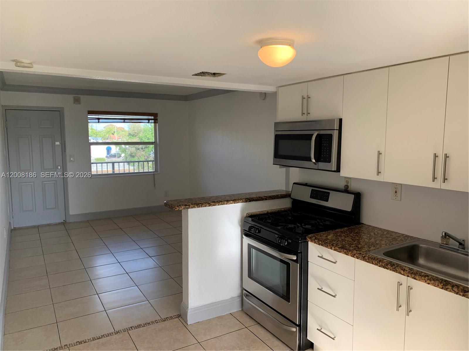 Royal Poinciana Condo