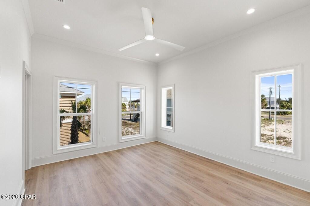 Image 30 For 104 26th Street B