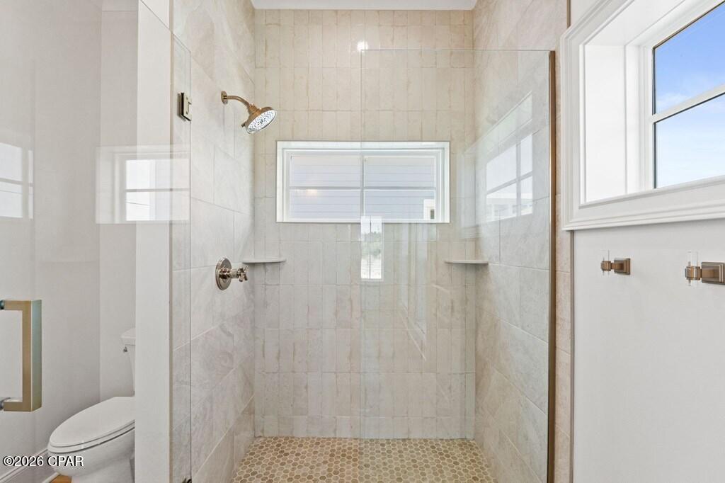 Image 33 For 104 26th Street B