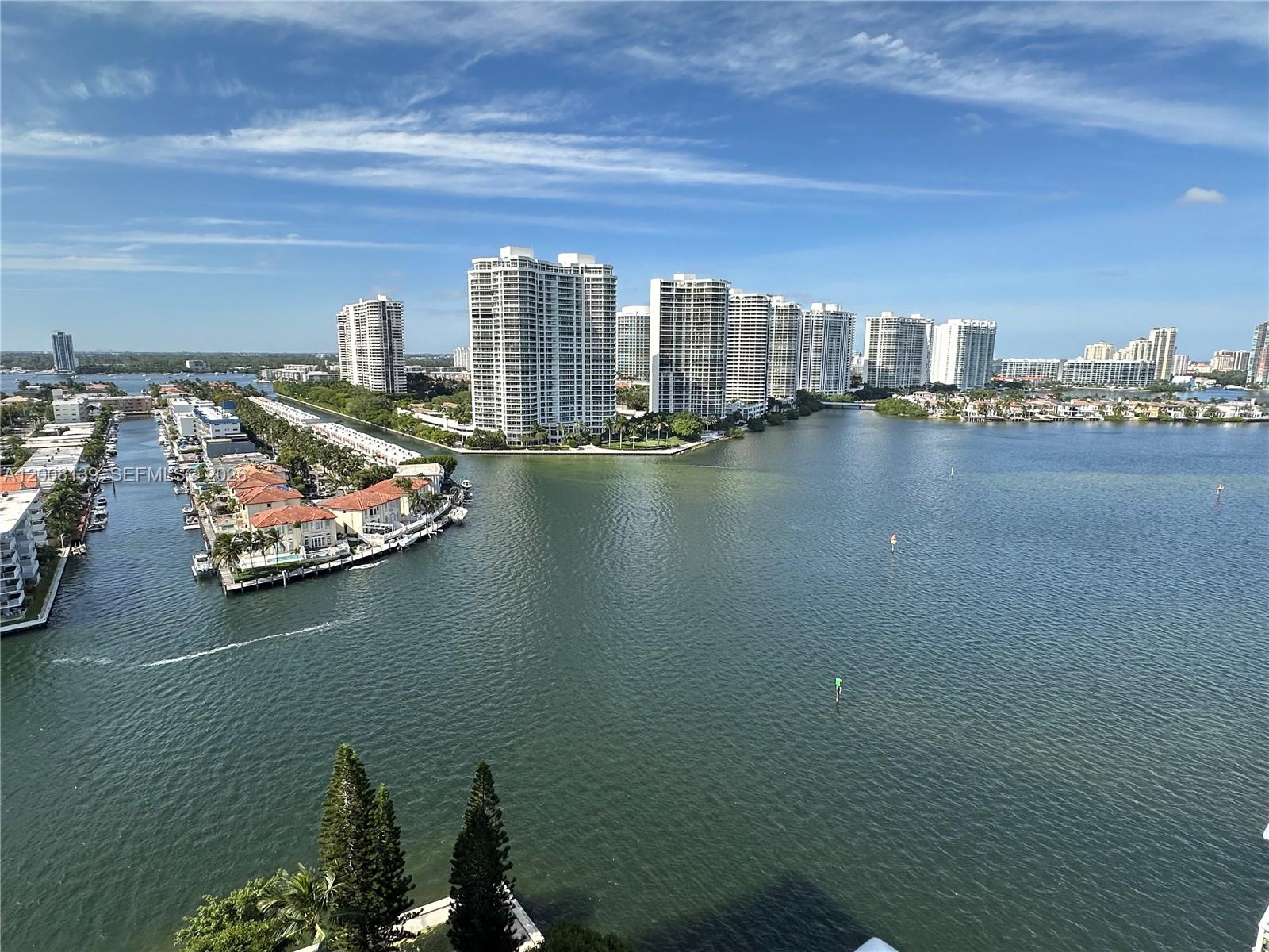 Winston Towers 500 Condo