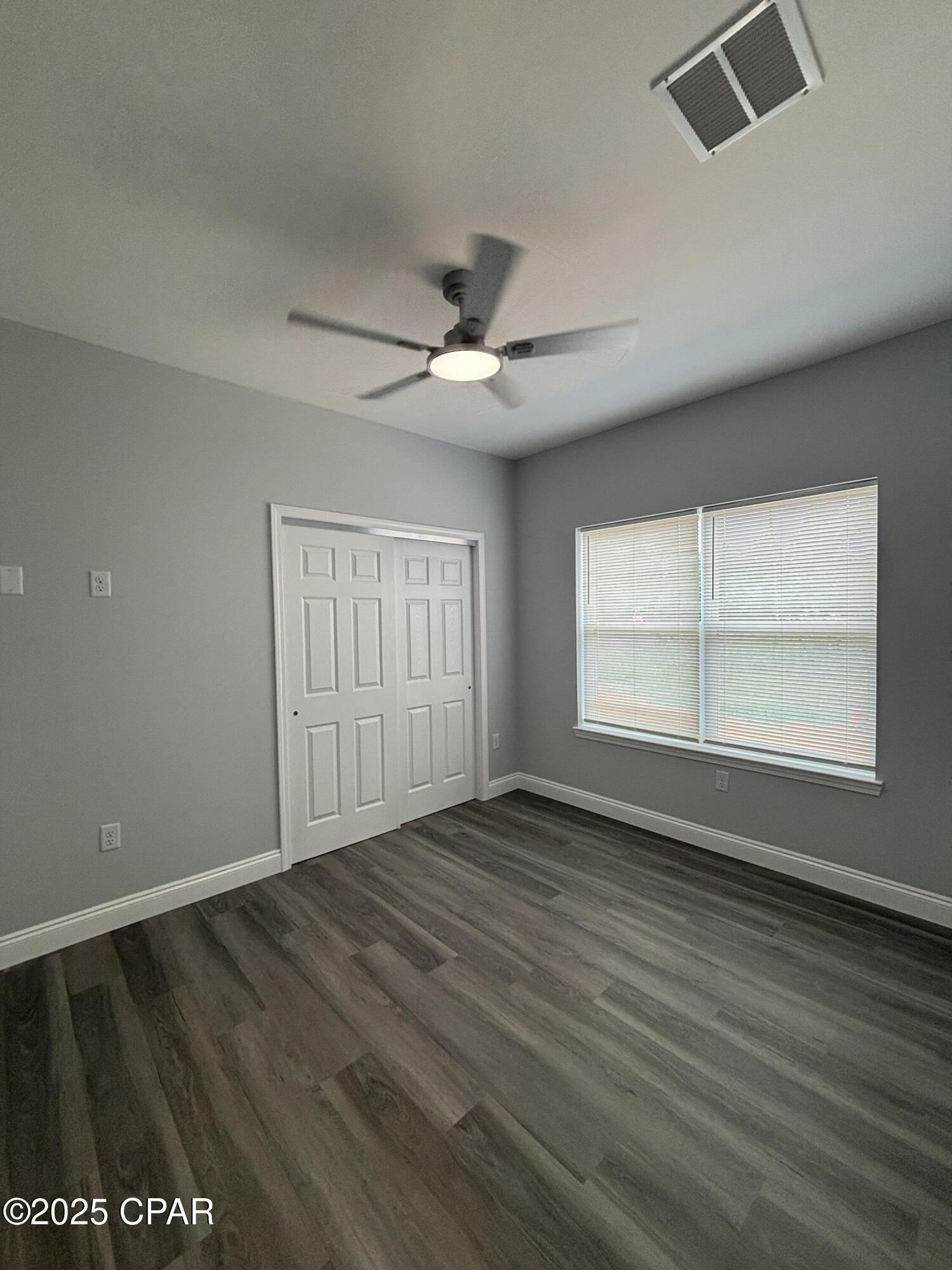 Image 14 For 2940 Hall Avenue