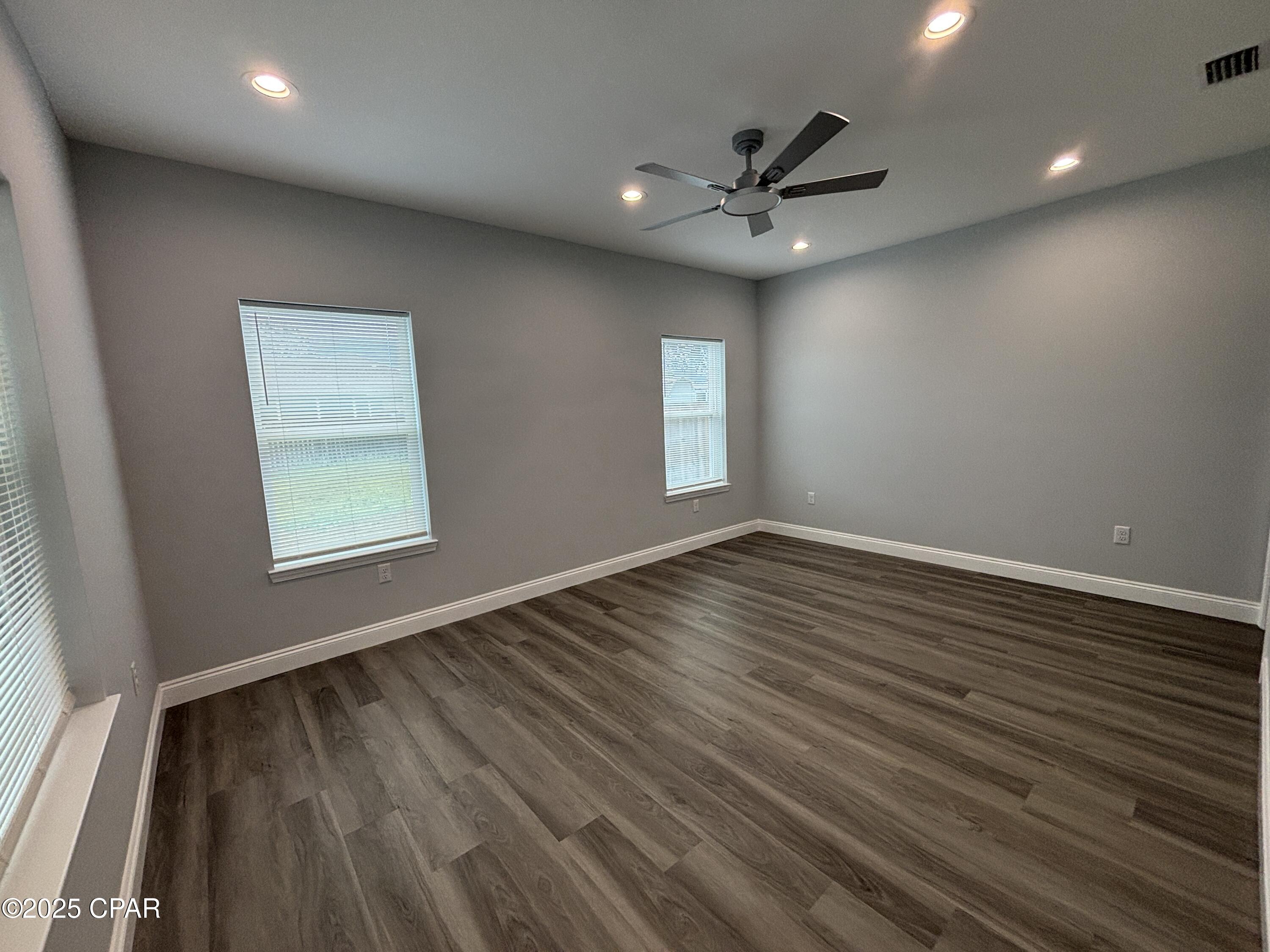 Image 15 For 2940 Hall Avenue