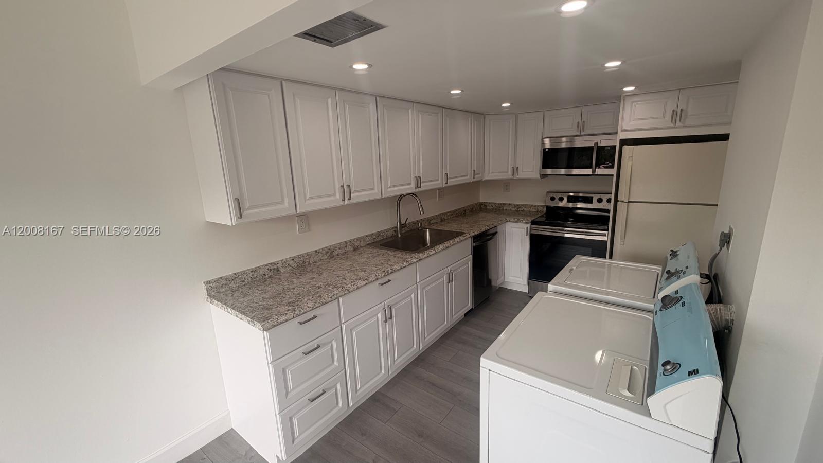 Property photo # 4