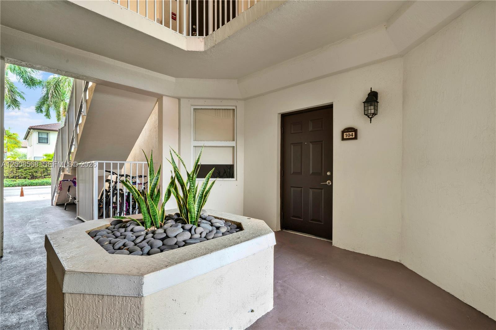 Property photo # 8