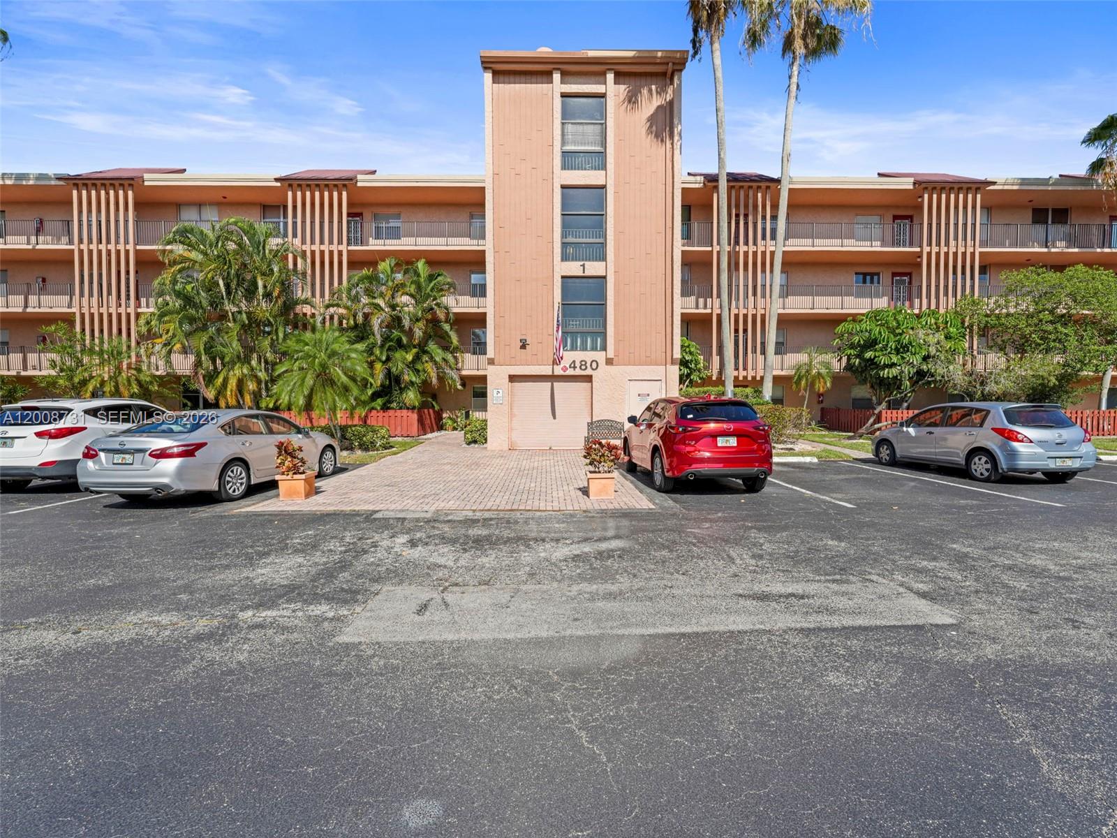 Palm Lakes Condo